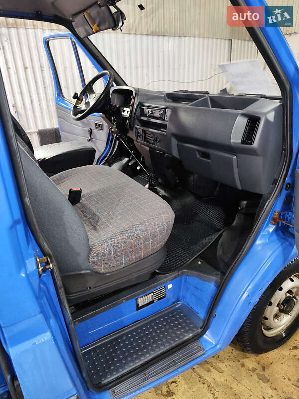 Мікроавтобус Ford Transit 1993 в Чернівцях