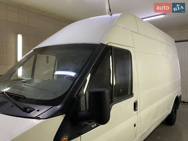 Вантажний фургон Ford Transit 2006 в Умані