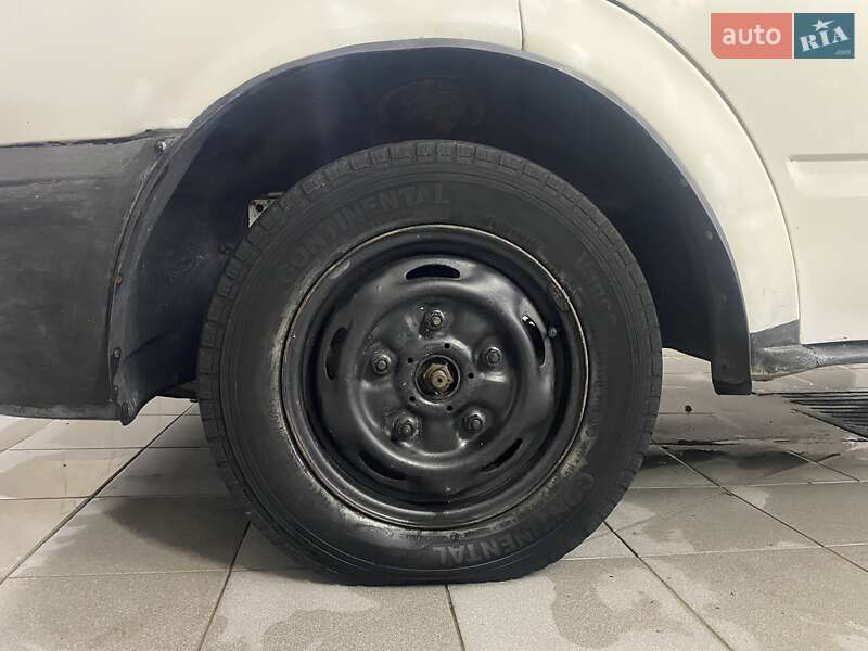 Вантажний фургон Ford Transit 2006 в Умані