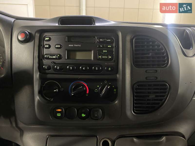 Вантажний фургон Ford Transit 2006 в Умані