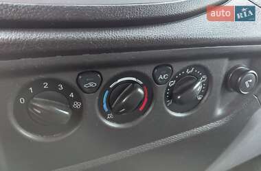 Грузовой фургон Ford Transit 2014 в 