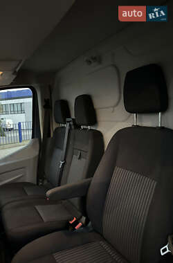 Вантажний фургон Ford Transit 2018 в 