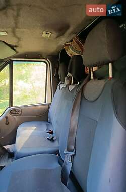 Вантажний фургон Ford Transit 2002 в 