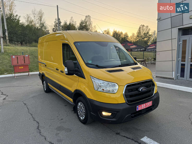 Грузовой фургон Ford Transit 2020 в Ирпене