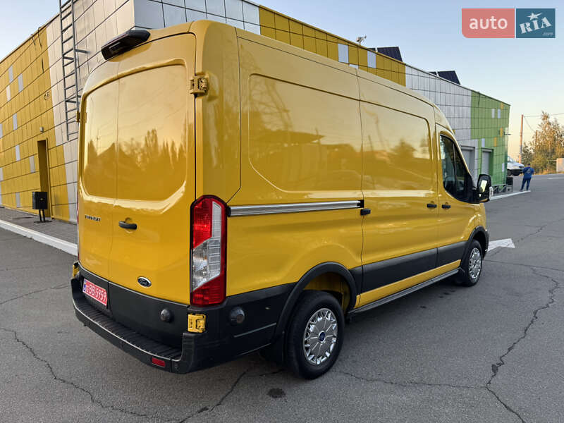 Грузовой фургон Ford Transit 2020 в Ирпене