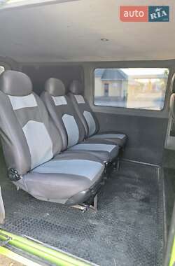 Вантажопасажирський фургон Ford Transit 2005 в 
