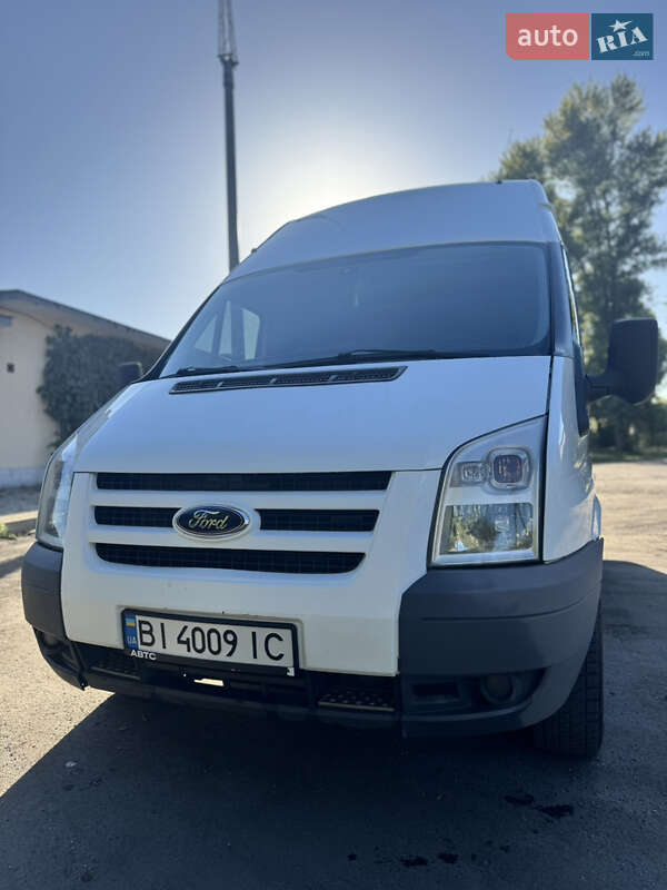 Грузовой фургон Ford Transit 2008 в 