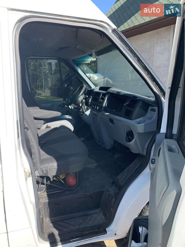 Вантажний фургон Ford Transit 2008 в Костопілі