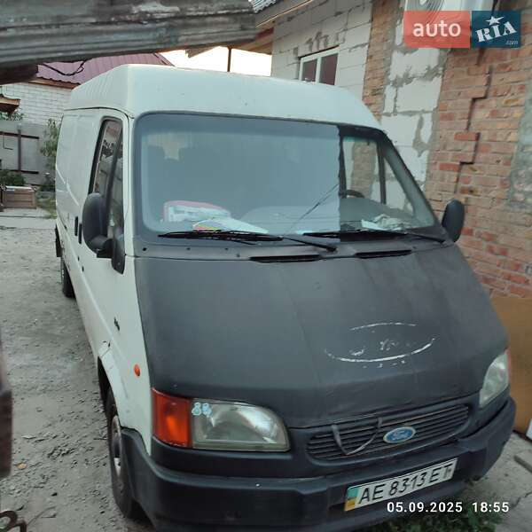 Вантажний фургон Ford Transit 1995 в Дніпрі