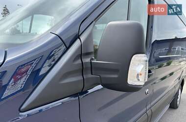 Грузовой фургон Ford Transit 2019 в 
