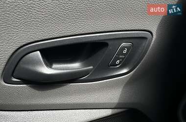Грузовой фургон Ford Transit 2019 в 