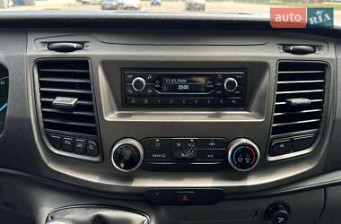 Грузовой фургон Ford Transit 2019 в 
