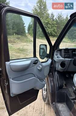 Грузовой фургон Ford Transit 2008 в 