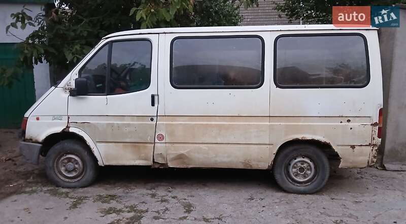 Микроавтобус Ford Transit 1991 в Сарате