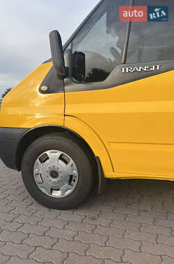Грузовой фургон Ford Transit 2007 в 