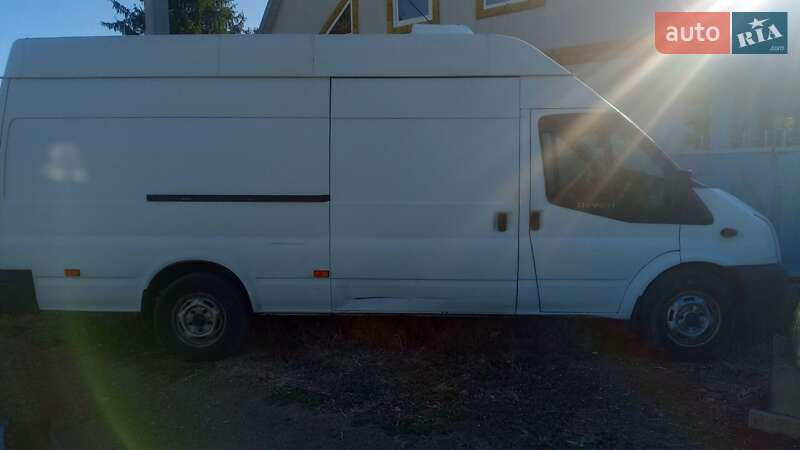 Вантажний фургон Ford Transit 2013 в Хлібодарське