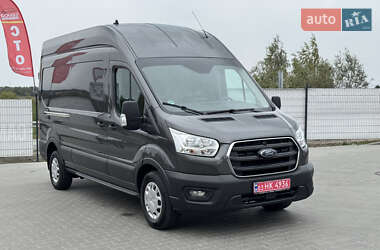 Грузовой фургон Ford Transit 2022 в 