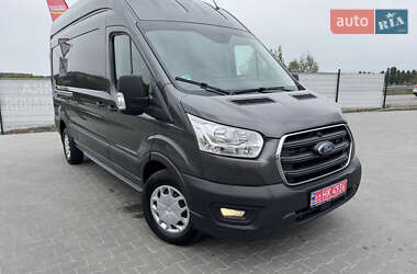 Грузовой фургон Ford Transit 2022 в 