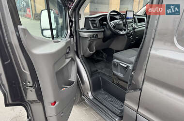 Грузовой фургон Ford Transit 2022 в 