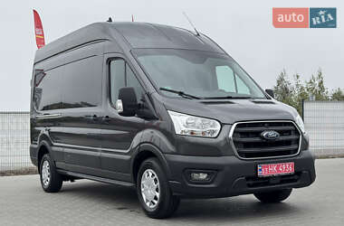 Грузовой фургон Ford Transit 2022 в 