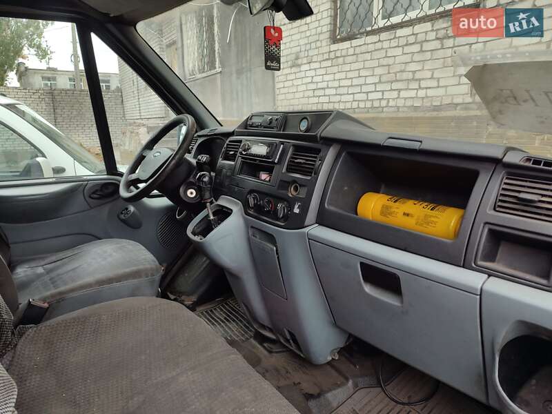 Вантажопасажирський фургон Ford Transit 2008 в Миколаєві