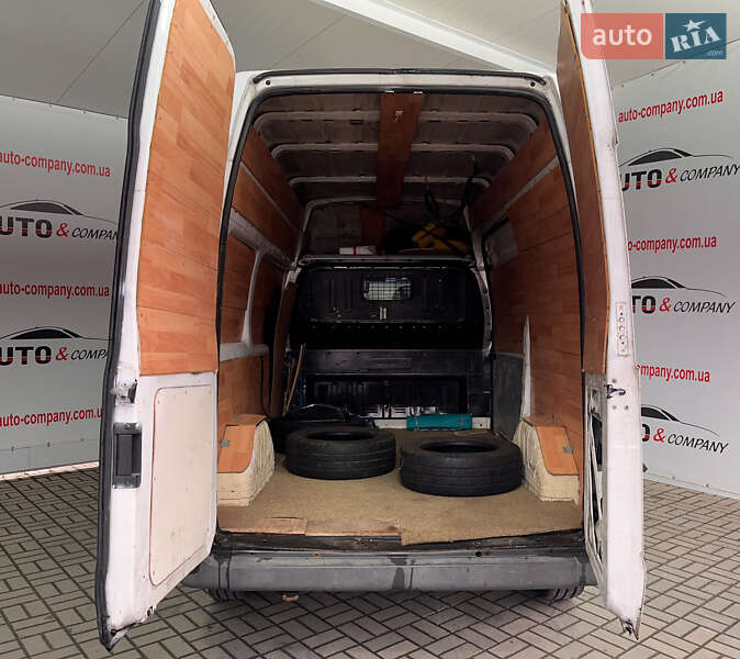 Вантажний фургон Ford Transit 2012 в Львові