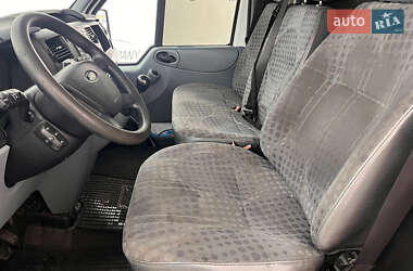 Грузовой фургон Ford Transit 2012 в 