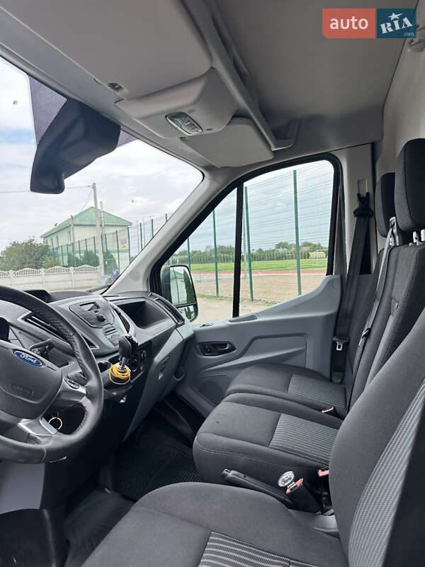 Вантажний фургон Ford Transit 2016 в Одесі