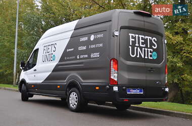 Вантажний фургон Ford Transit 2020 в 
