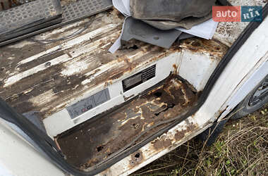 Грузовой фургон Ford Transit 1990 в 