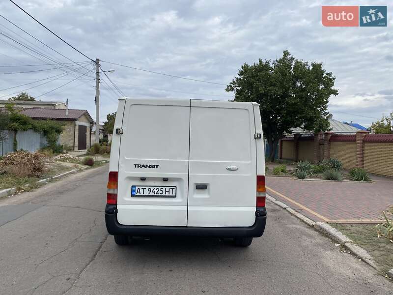 Грузопассажирский фургон Ford Transit 2003 в Николаеве