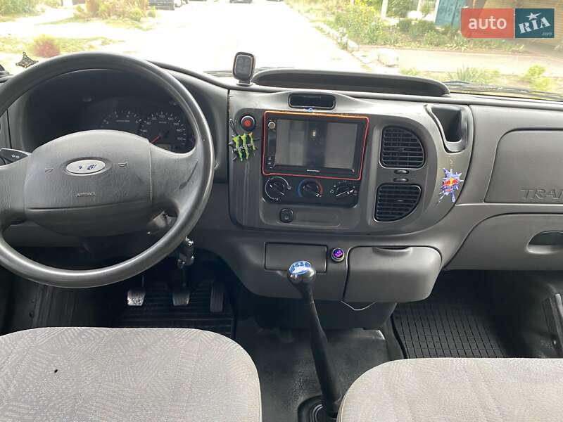 Грузопассажирский фургон Ford Transit 2003 в Николаеве