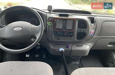Вантажопасажирський фургон Ford Transit 2003 в 