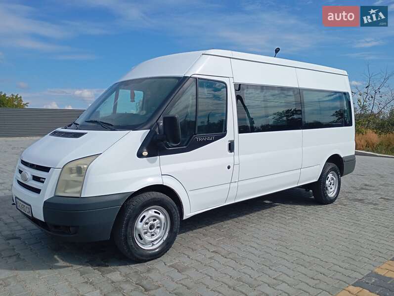 Грузовой фургон Ford Transit 2007 в 