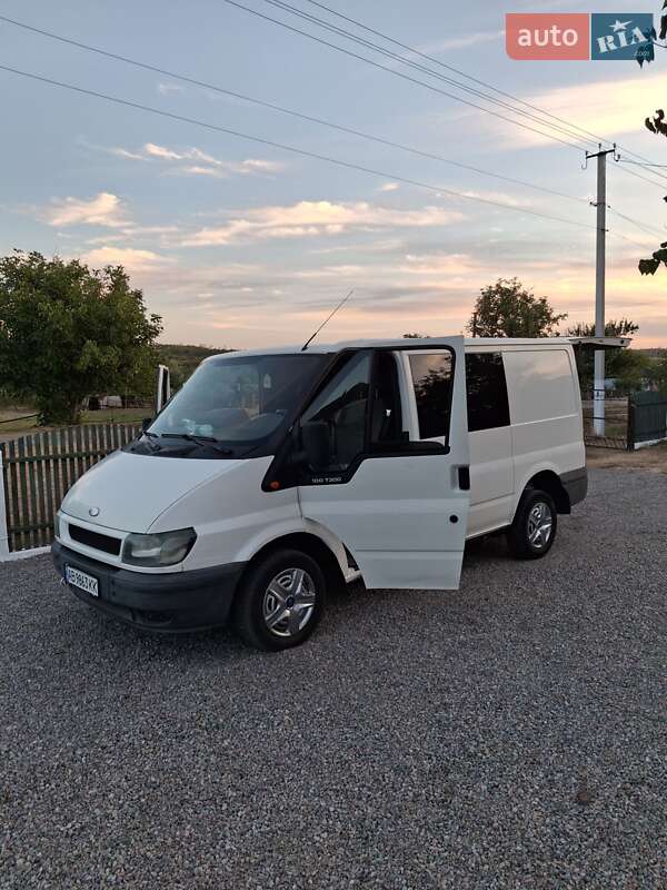 Вантажопасажирський фургон Ford Transit 2003 в 