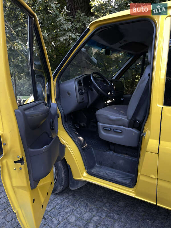 Мікроавтобус вантажний (до 3,5т) Ford Transit 2005 в Чернівцях
