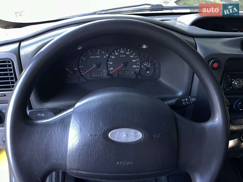 Мікроавтобус вантажний (до 3,5т) Ford Transit 2005 в Чернівцях