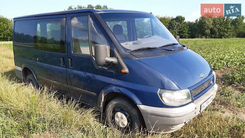 Грузопассажирский фургон Ford Transit 2003 в Сосновом