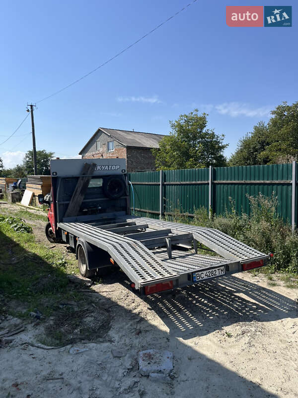 Евакуатор Ford Transit 2001 в Миколаєві