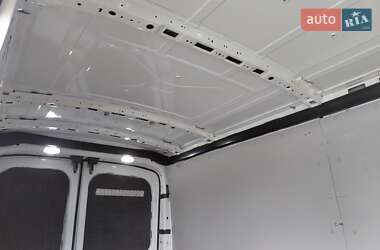 Грузовой фургон Ford Transit 2019 в 