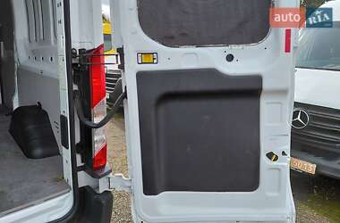 Грузовой фургон Ford Transit 2019 в 