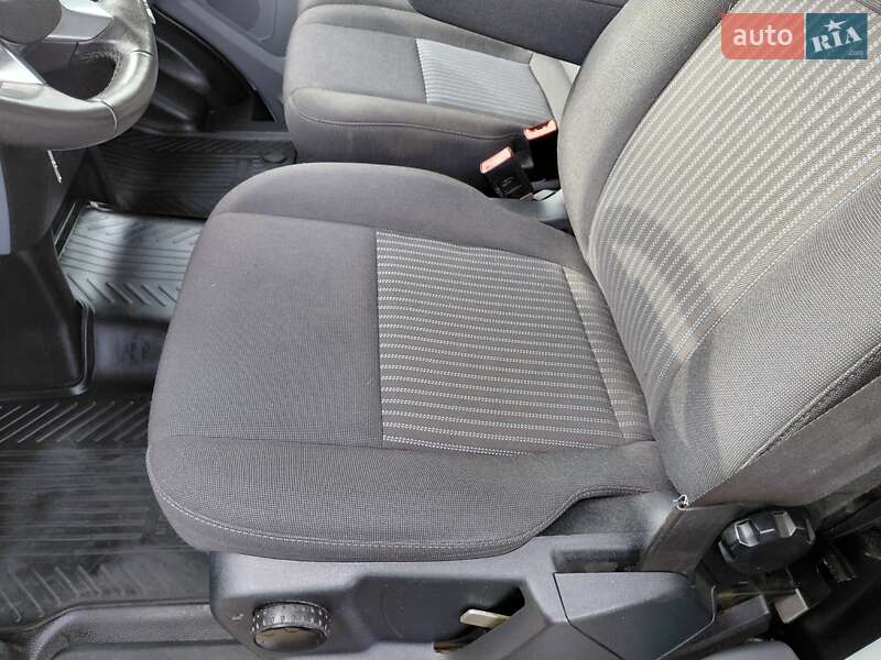 Вантажний фургон Ford Transit 2019 в Івано-Франківську
