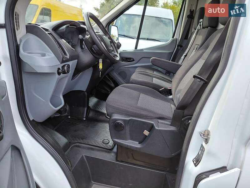 Вантажний фургон Ford Transit 2019 в Івано-Франківську