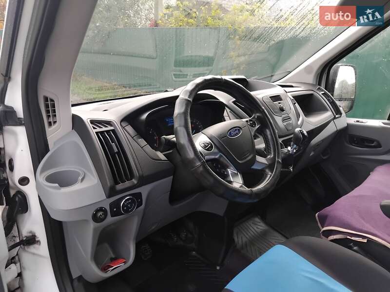 Вантажний фургон Ford Transit 2018 в Боярці