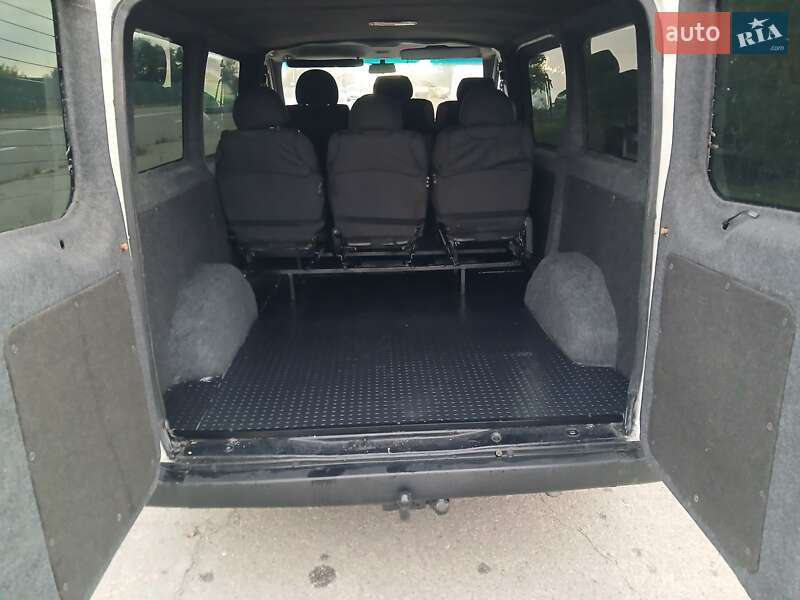 Микроавтобус Ford Transit 2005 в Киеве