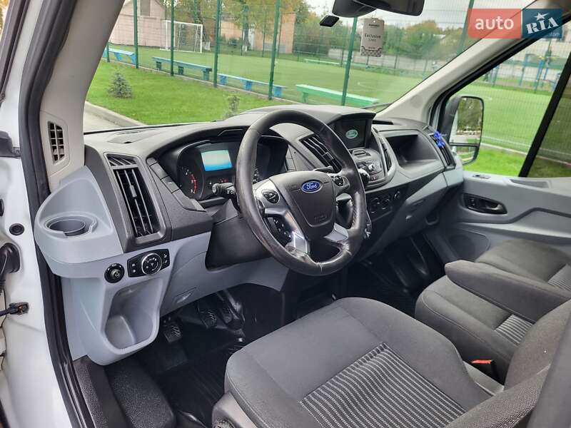 Грузовой фургон Ford Transit 2017 в Виннице
