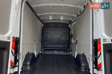Грузовой фургон Ford Transit 2021 в 