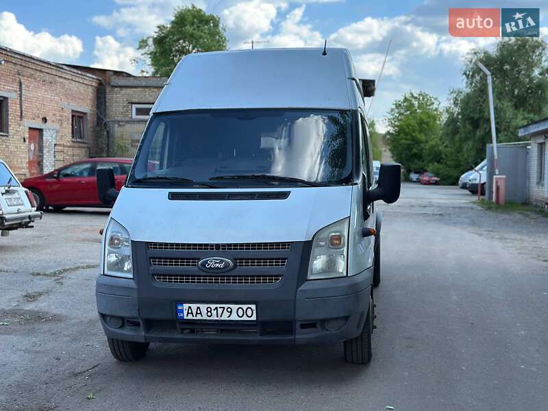 Грузовой фургон Ford Transit 2013 в Киеве