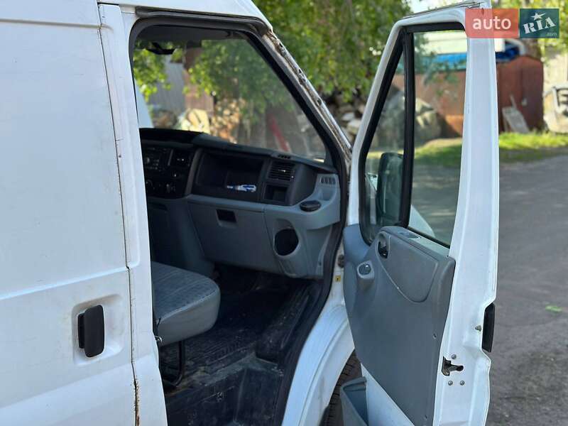 Грузовой фургон Ford Transit 2013 в Киеве