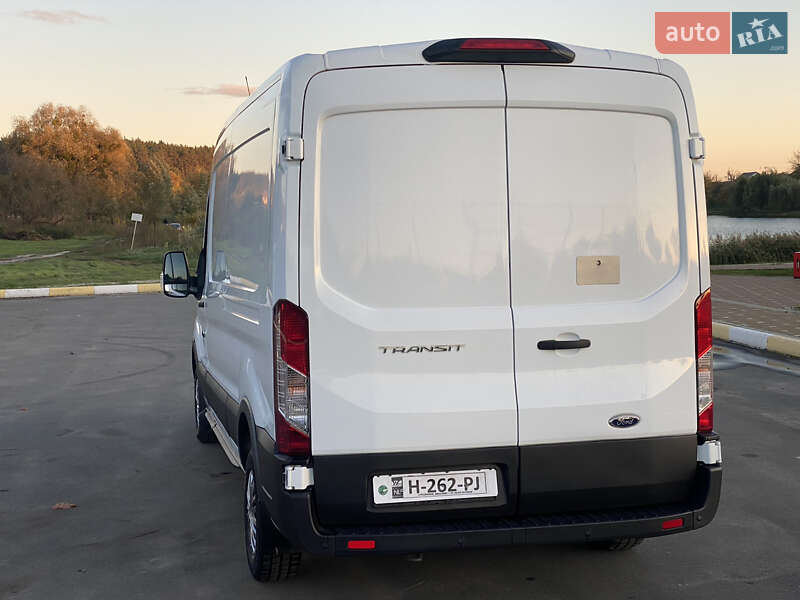 Вантажний фургон Ford Transit 2020 в Ірпені